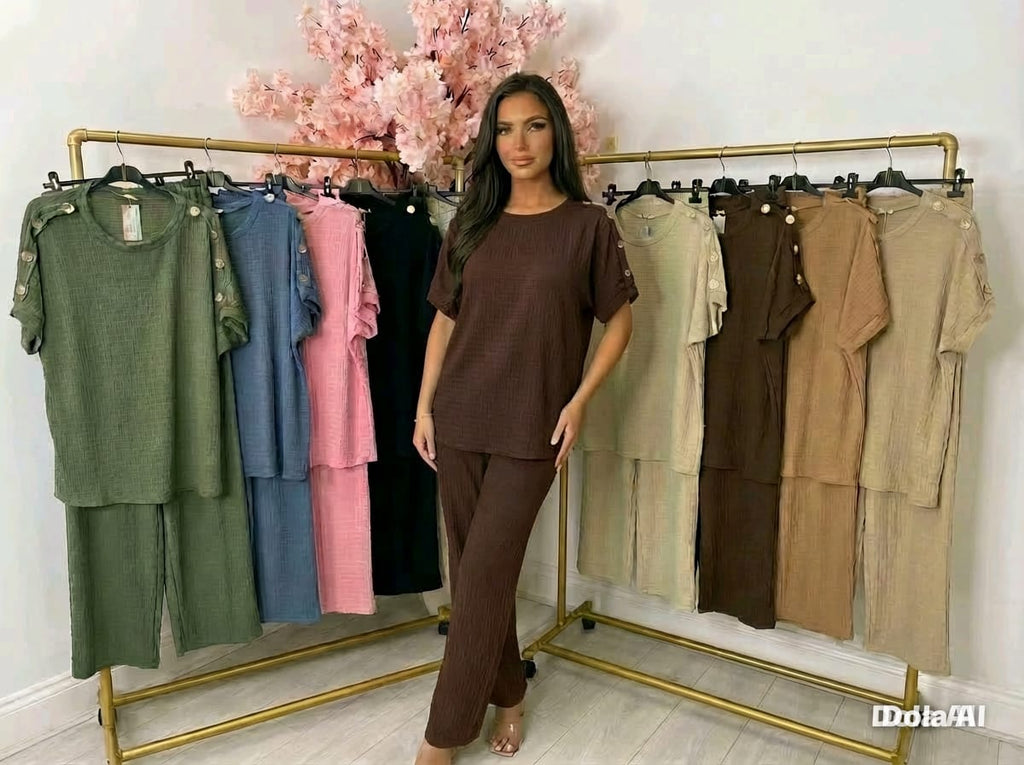 Patrisha Button Set