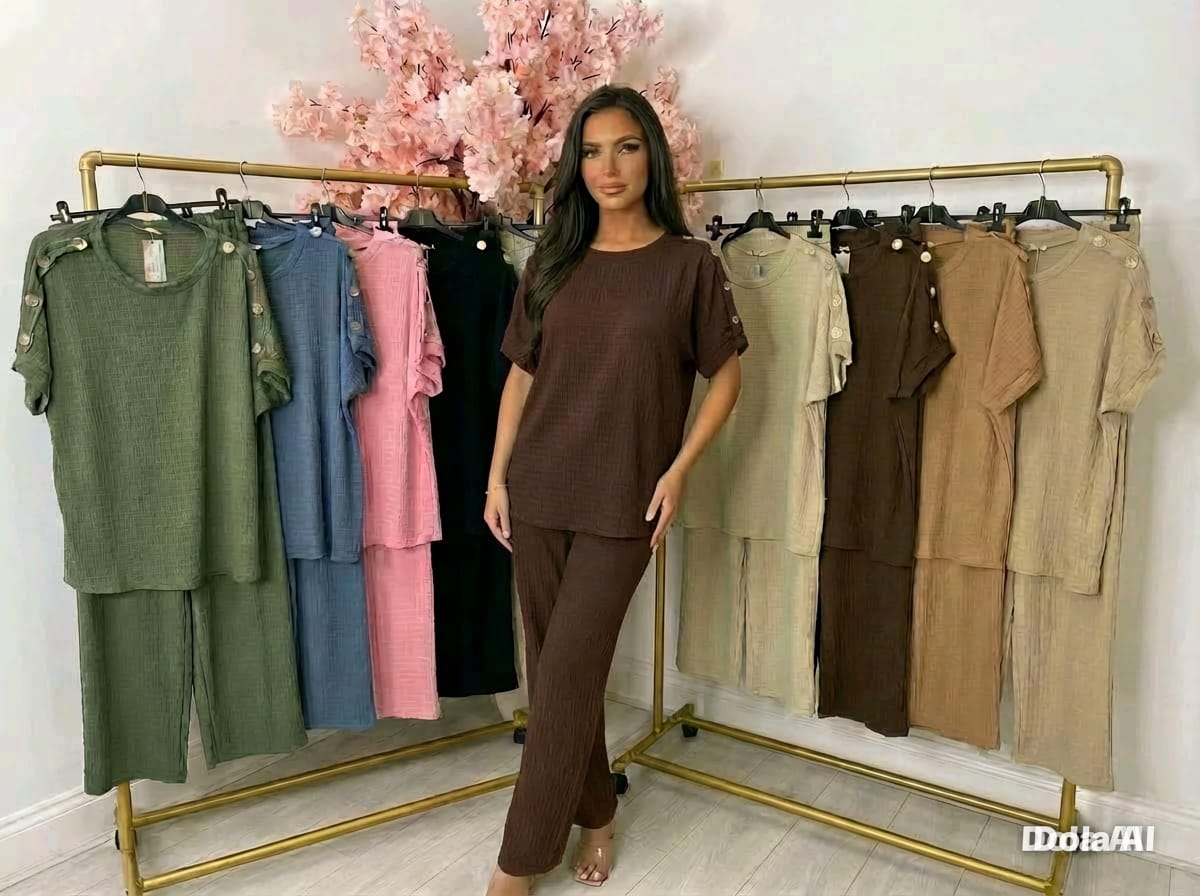 Patrisha Button Set