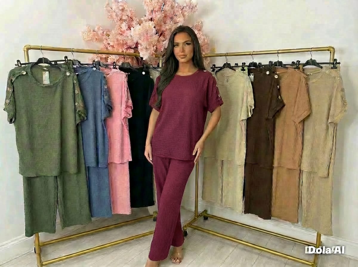Patrisha Button Set