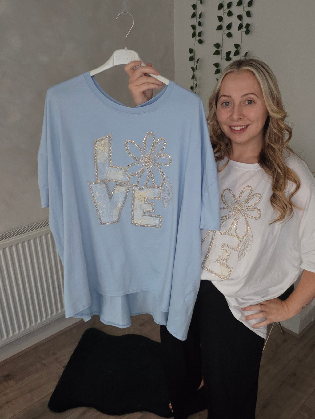 L O V E Tshirt